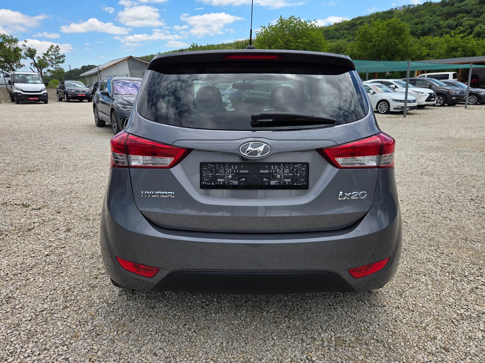 Hyundai Ix20 1.6i 125 k.c VERTEX Швейцария    , снимка 4 - Автомобили и джипове - 54595947
