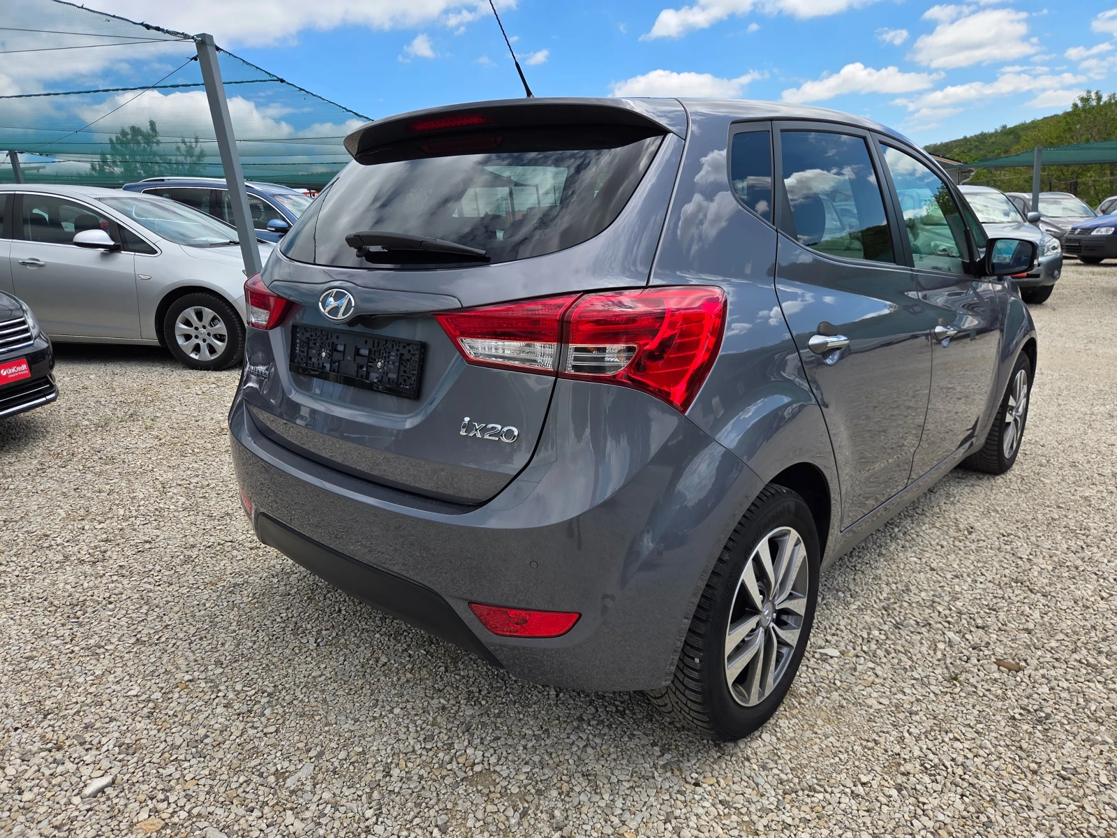 Hyundai Ix20 1.6i 125 k.c VERTEX Швейцария    , снимка 3 - Автомобили и джипове - 54595947