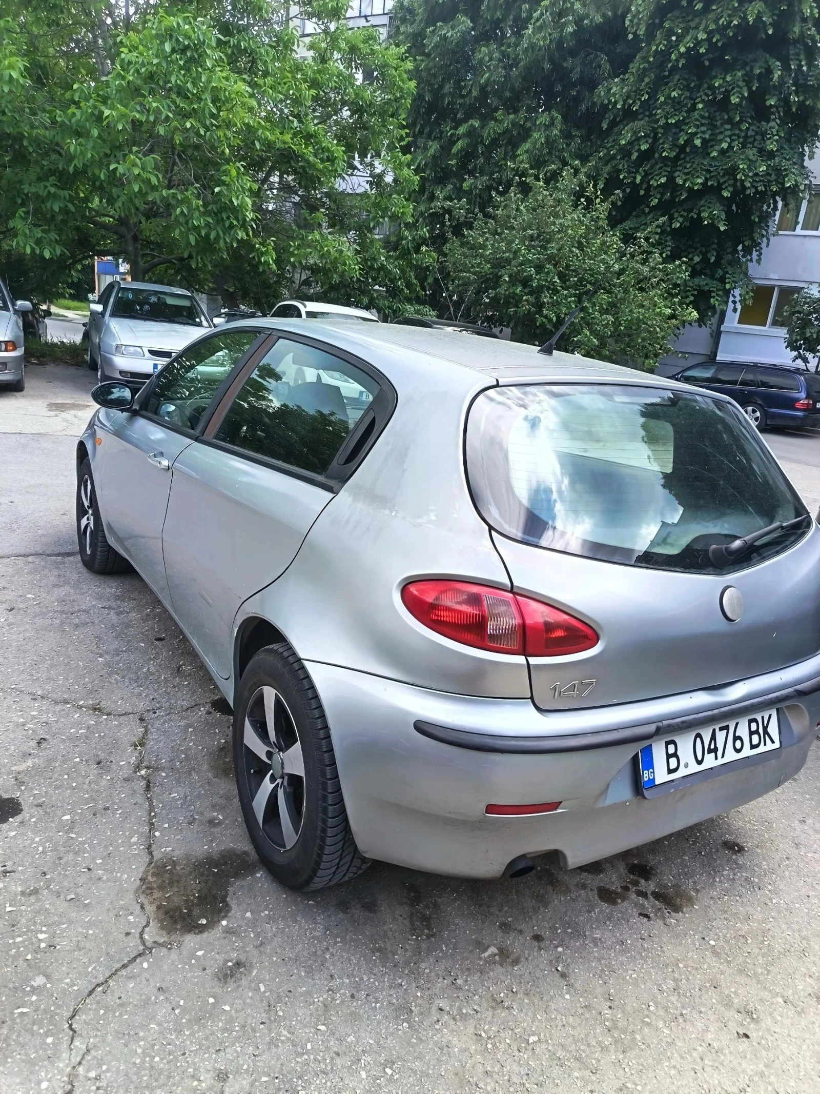 Alfa Romeo 147 1.9 JTD, снимка 5 - Автомобили и джипове - 54734119