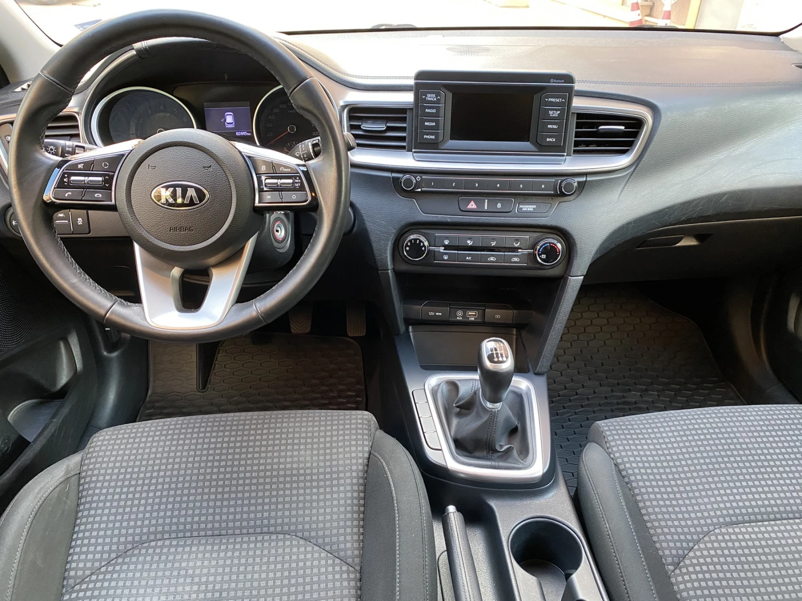 Kia Ceed 1.4 /Cool /SW, снимка 9 - Автомобили и джипове - 54800311