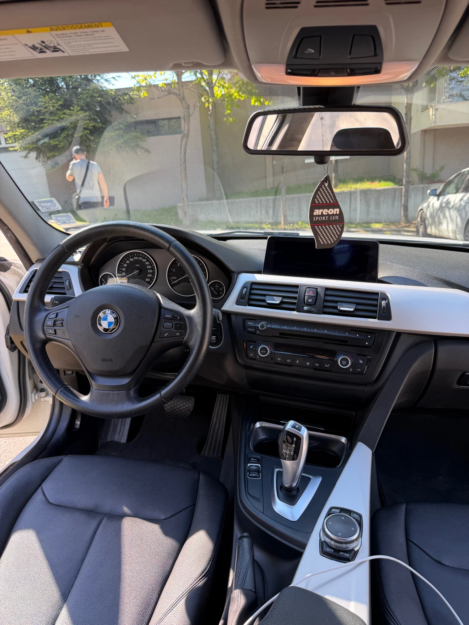 BMW 320, снимка 9 - Автомобили и джипове - 55072789