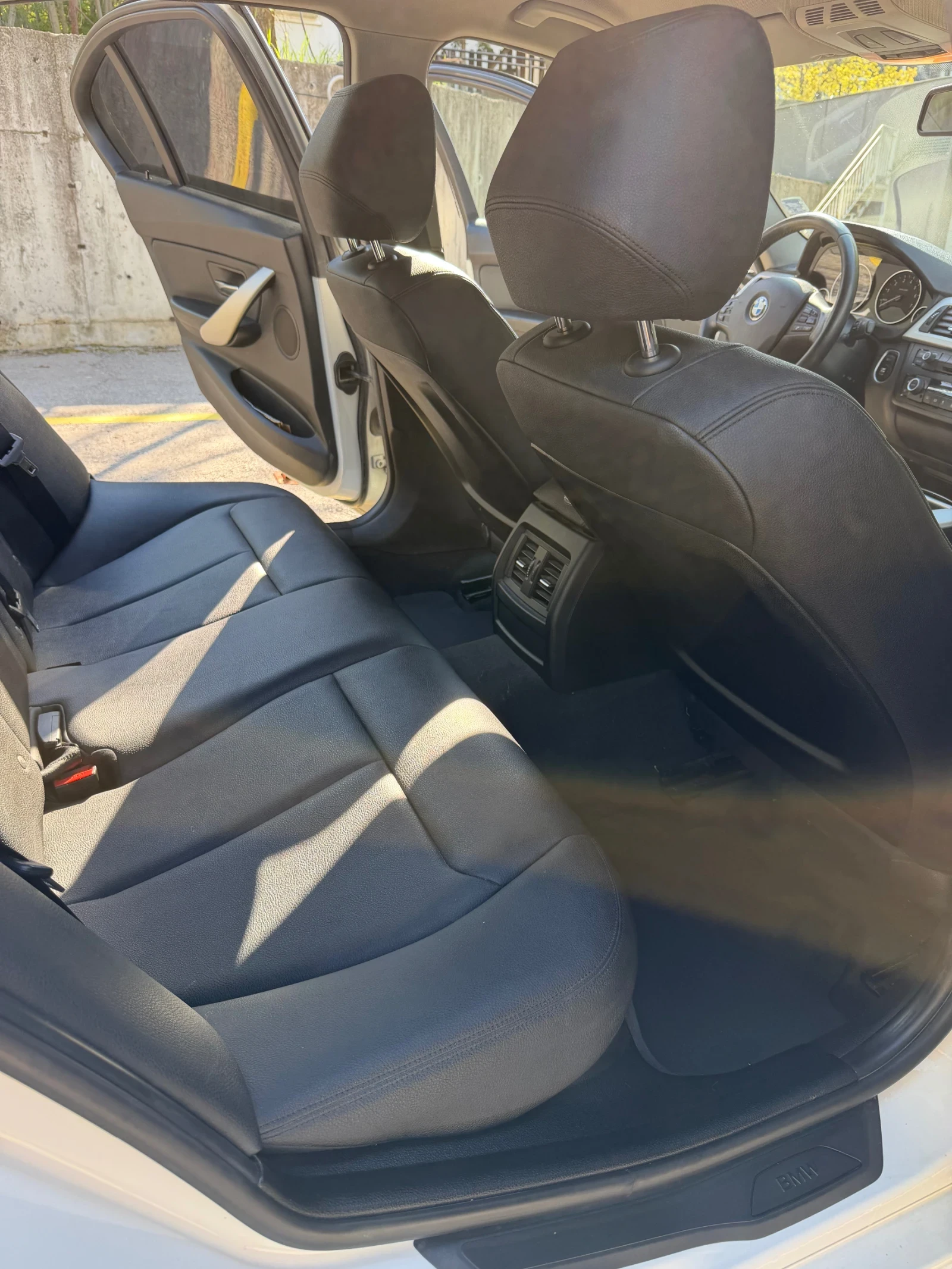 BMW 320, снимка 12 - Автомобили и джипове - 55072789