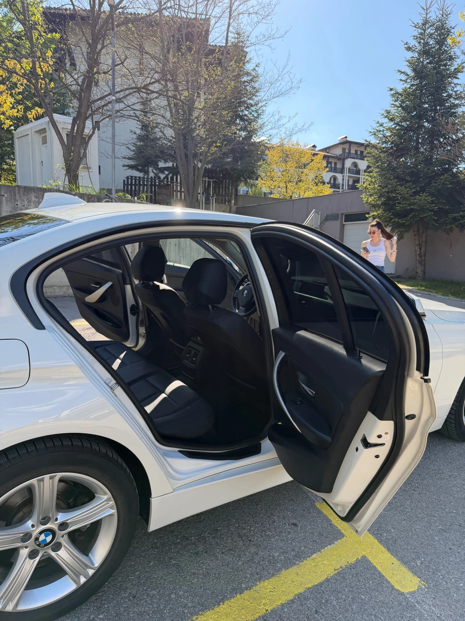 BMW 320, снимка 2 - Автомобили и джипове - 55072789