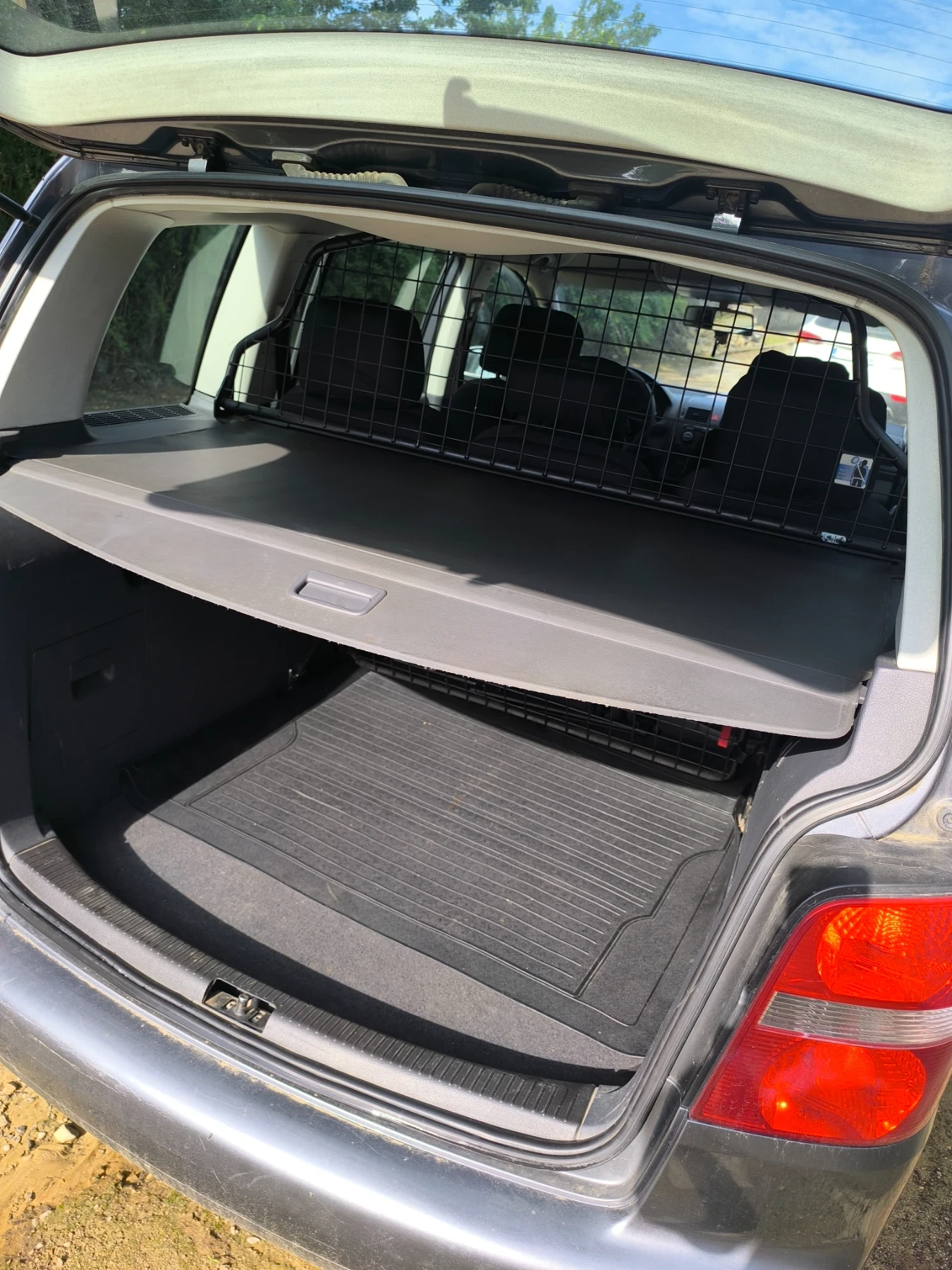 VW Touran, снимка 5 - Автомобили и джипове - 55077504