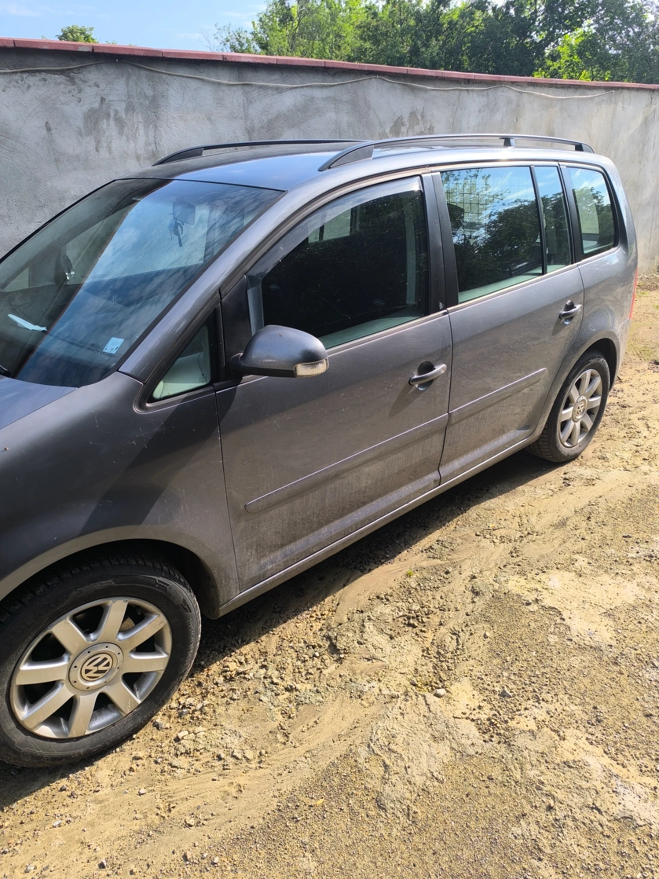 VW Touran, снимка 6 - Автомобили и джипове - 55077504