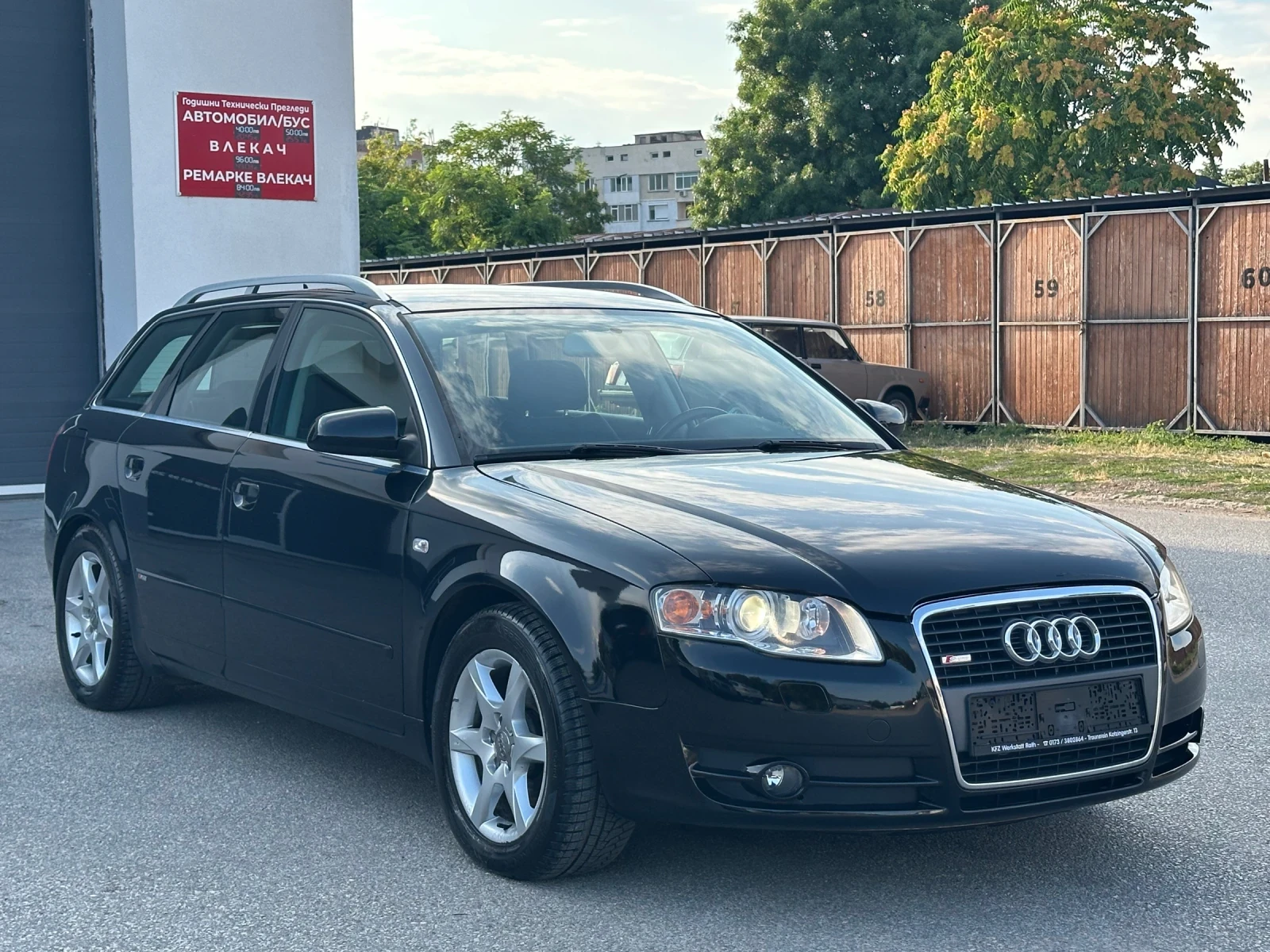 Audi A4 2.0TDI S-Line, снимка 7 - Автомобили и джипове - 55410476