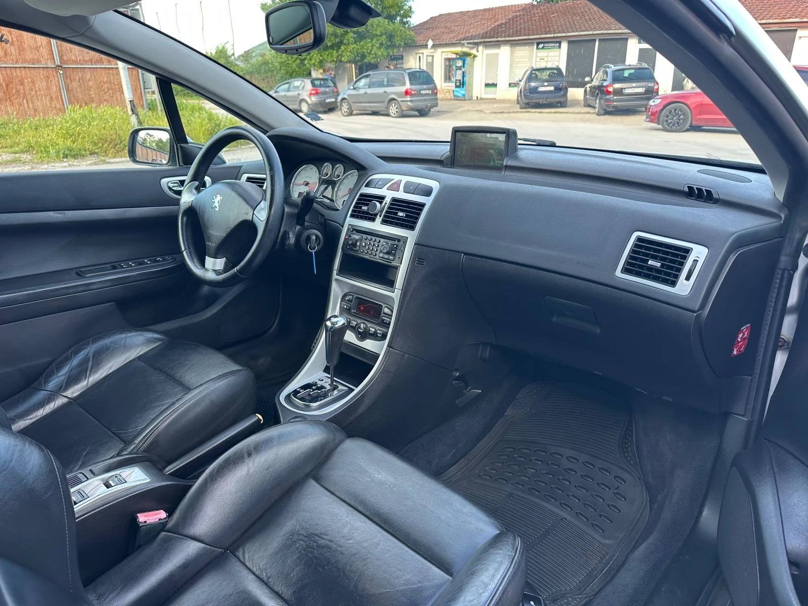 Peugeot 307 2.0i NAVI, снимка 10 - Автомобили и джипове - 55107296