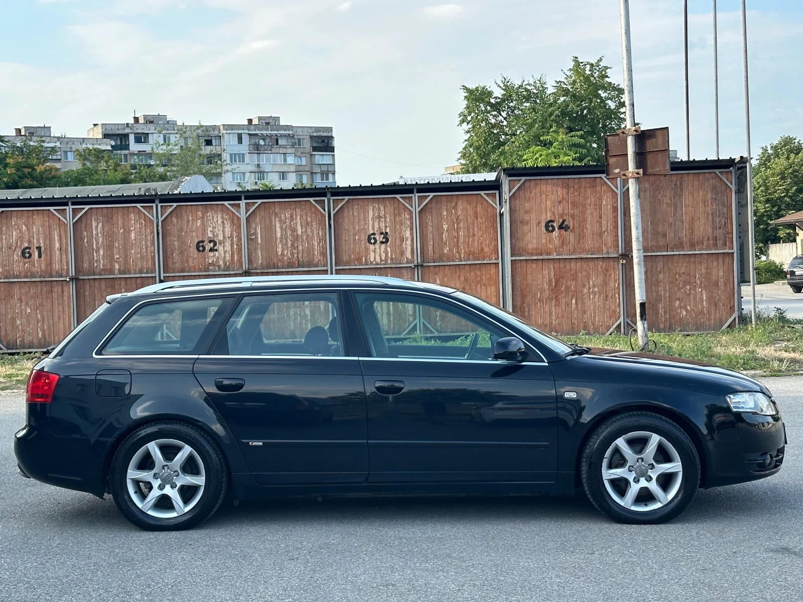 Audi A4 2.0TDI S-Line, снимка 6 - Автомобили и джипове - 55410476