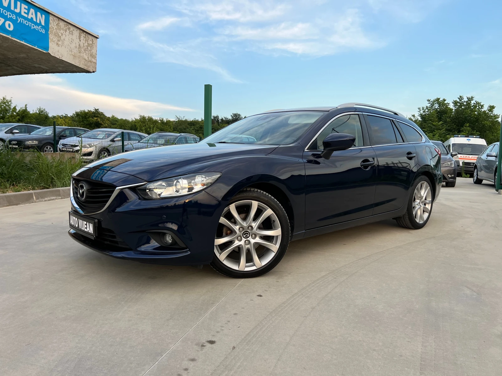Mazda 6  2.2-Дизел-150кс-Кристално перлено синьо