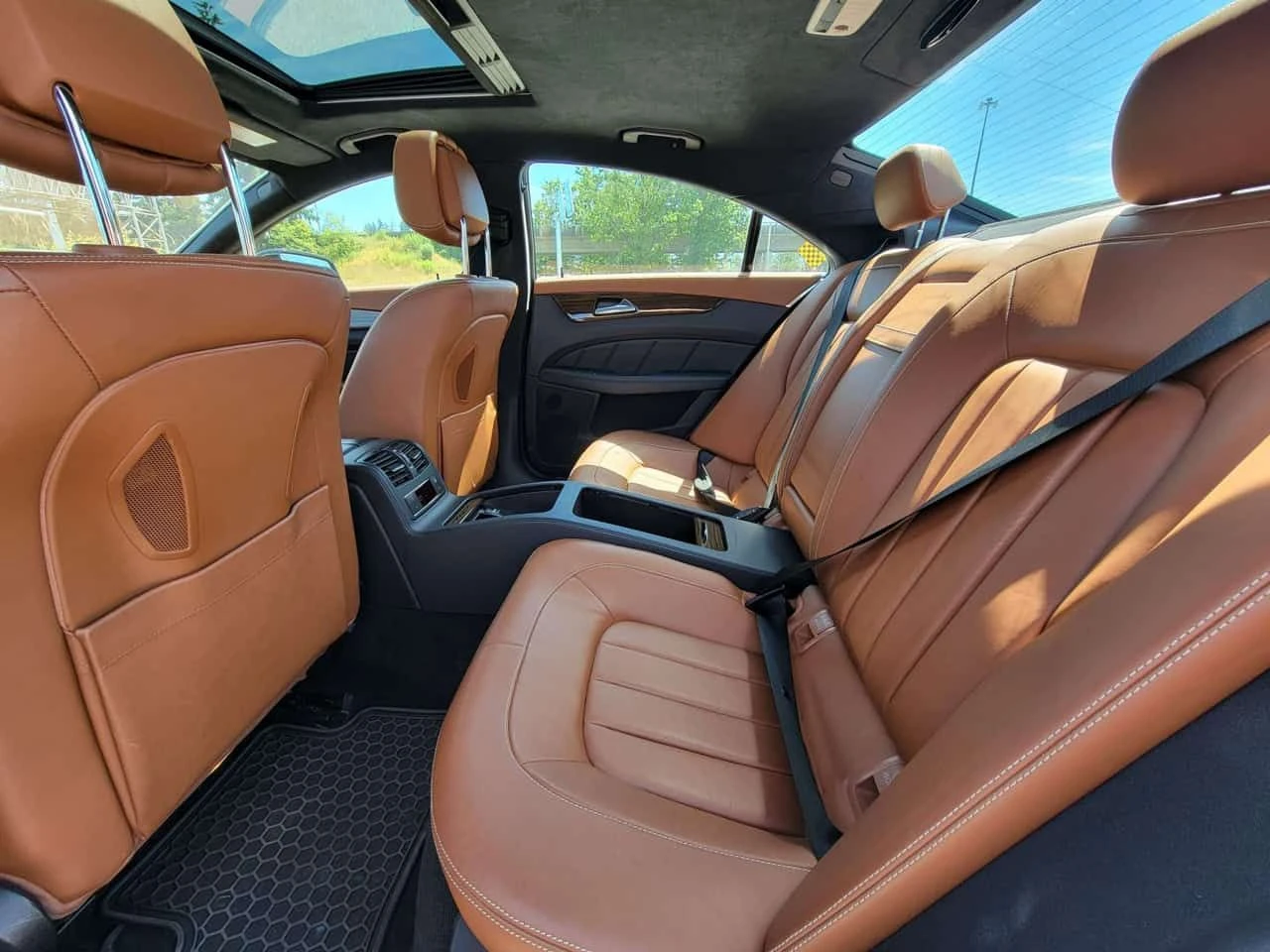Mercedes-Benz CLS 550 | HARMAN KARDON | DISTRONIC | 360 | CARFAX |  | Mobile.bg � ����������� 15