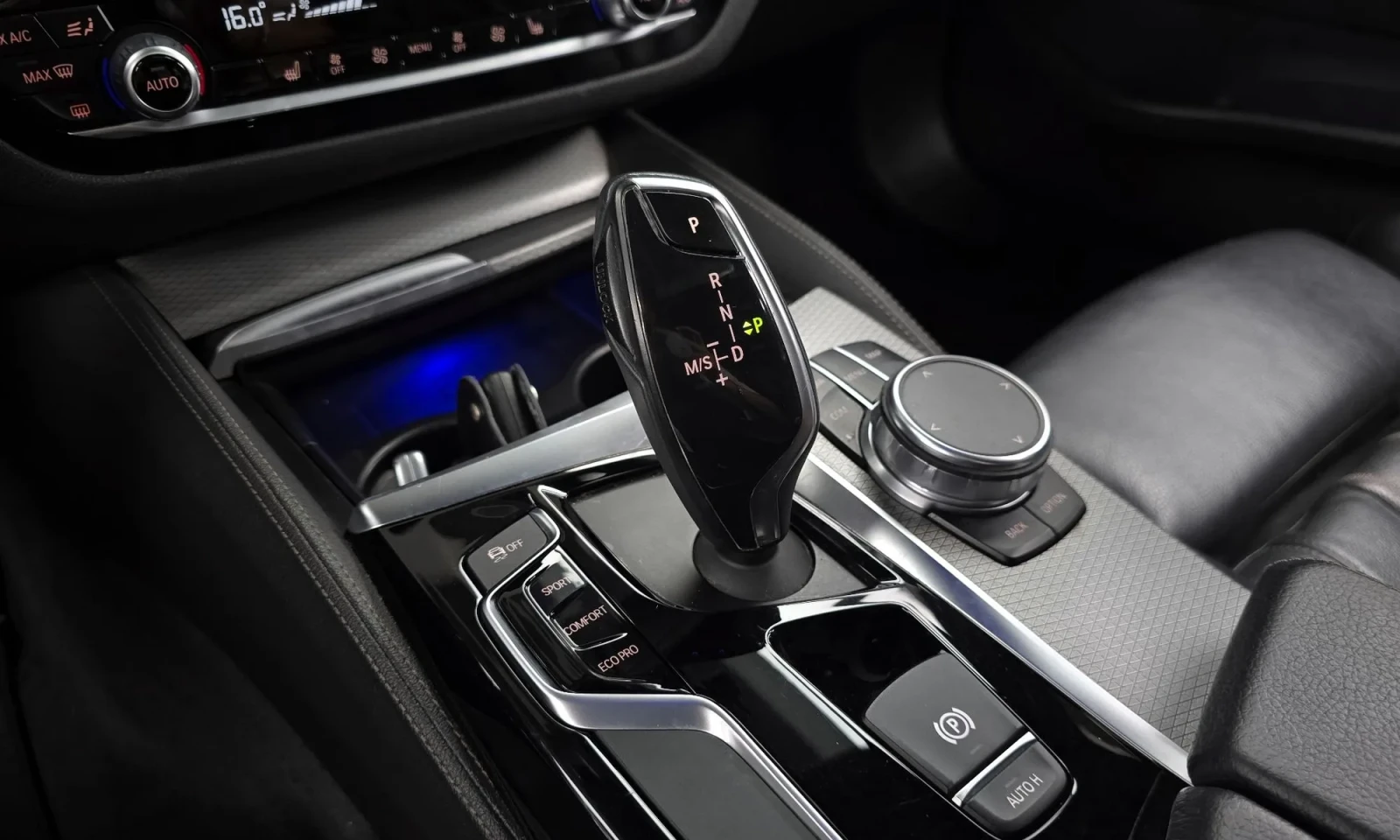BMW 530 XDRIVE M SPORT PACK| HUD| DISTRONIC| DIGITAL | Mobile.bg � ����������� 8