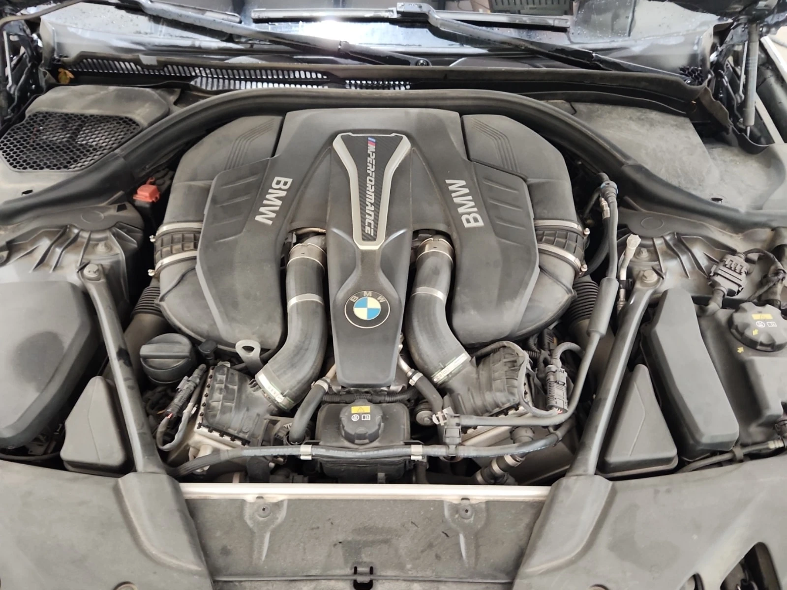 BMW 550 * M550I XDRIVE * Пълна история * От BMW * , снимка 16 - Автомобили и джипове - 55841549