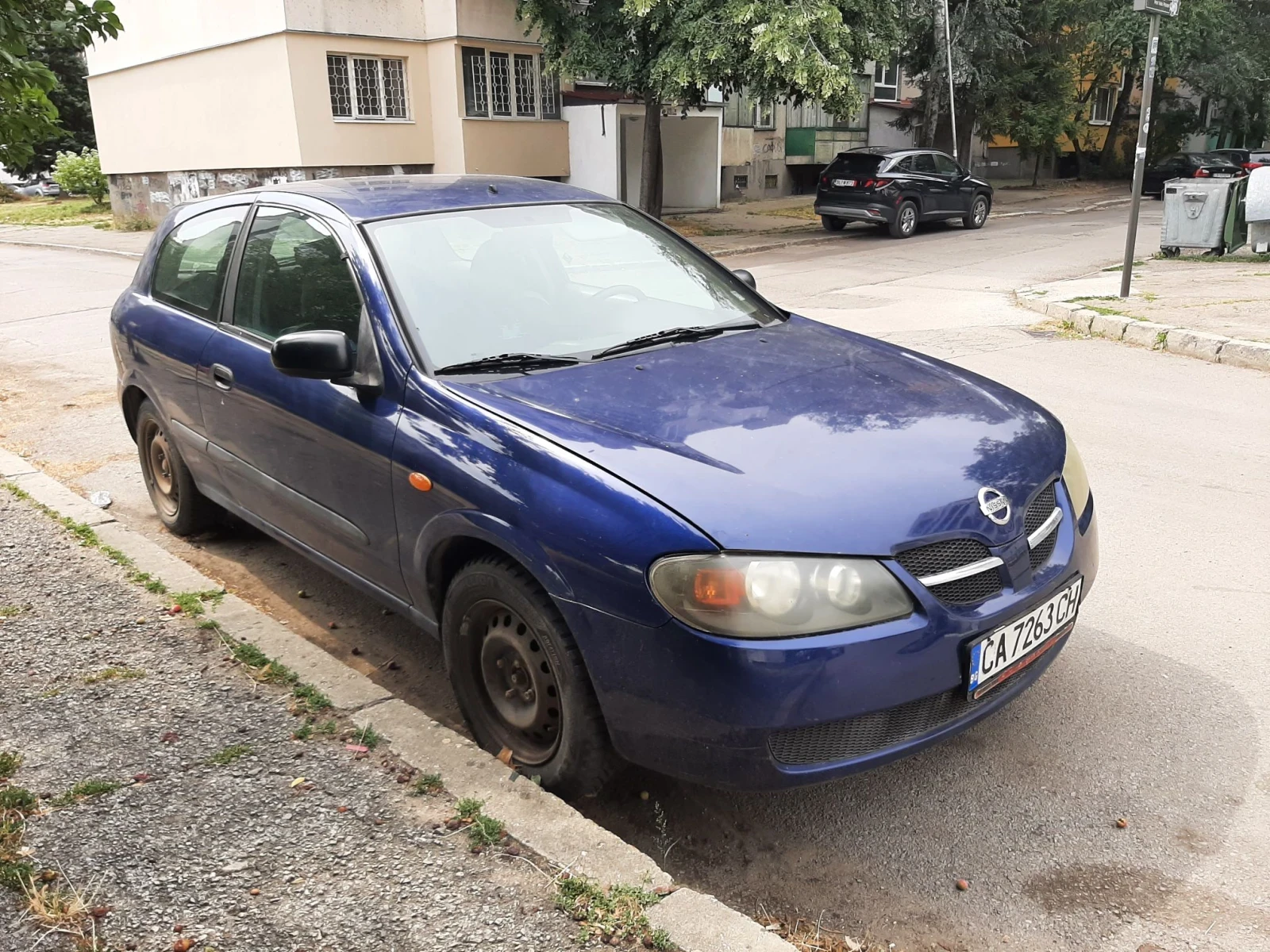 Nissan Almera