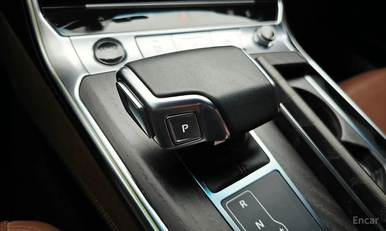 Audi A6 * 50 TDI * ДИСТРОНИК * ОБДУХВАНЕ * 360 * HUD, снимка 8 - Автомобили и джипове - 55987527