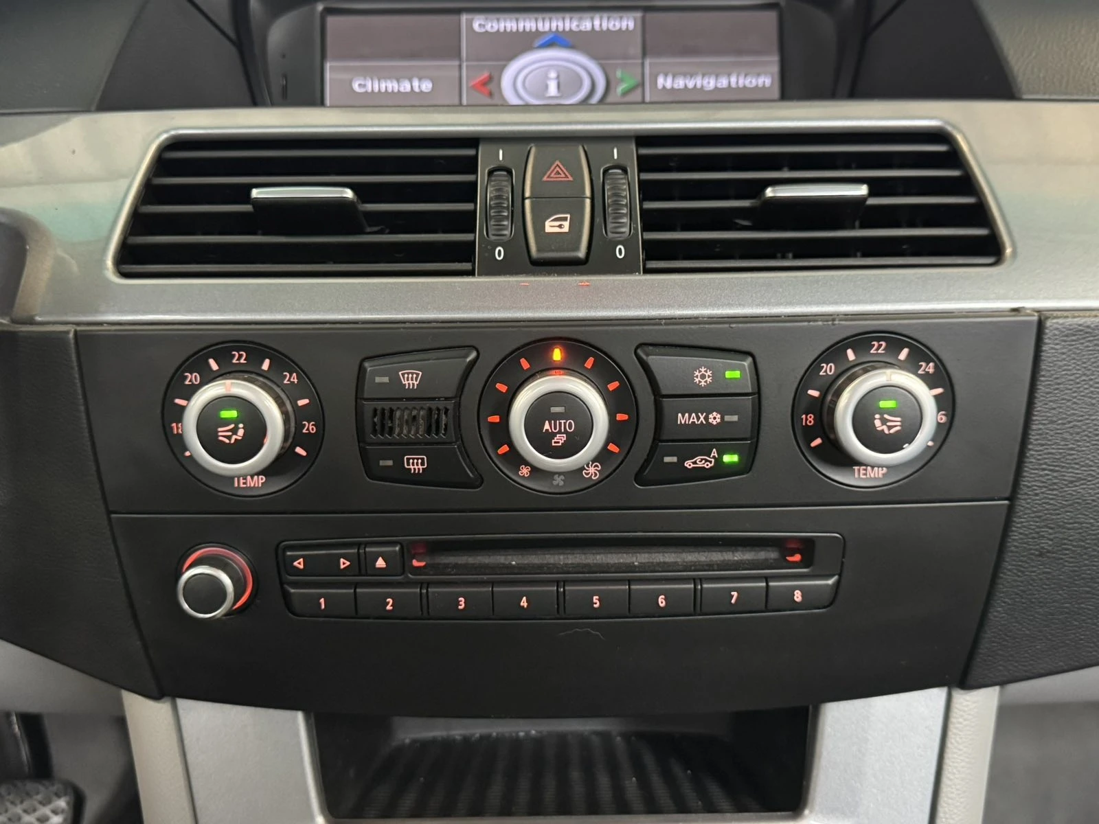 BMW 530 i FACE, снимка 11 - Автомобили и джипове - 56457790