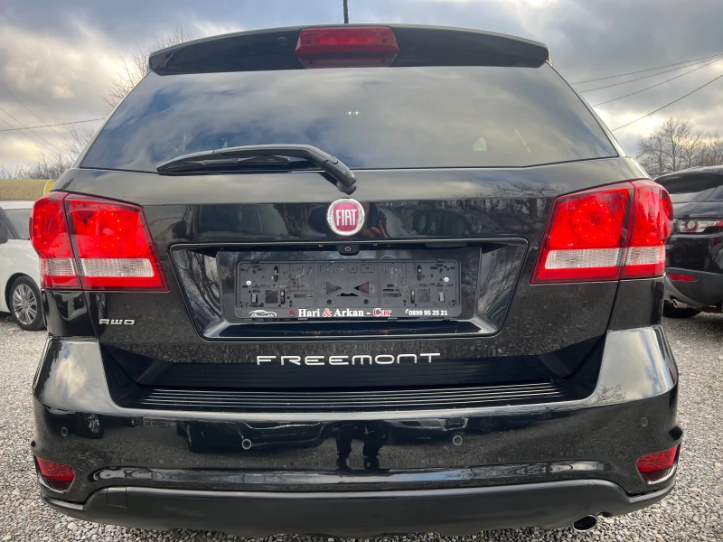 Fiat Freemont 2.0DMJET-7 МЕСТЕН-4Х4-НАВИГАЦИЯ-АВТОМАТИК-KEYLESS, снимка 5 - Автомобили и джипове - 48309578