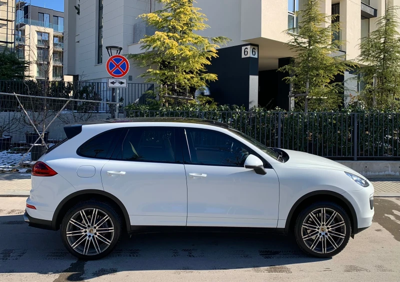 Porsche Cayenne 77.000km Обдухване Пружини Facelift, снимка 4 - Автомобили и джипове - 49263702