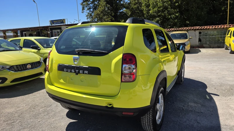 Dacia Duster 1.6i+ ЗаводскиГазИнж.* ГОТОВА ЗА Такси , снимка 9 - Автомобили и джипове - 51646380
