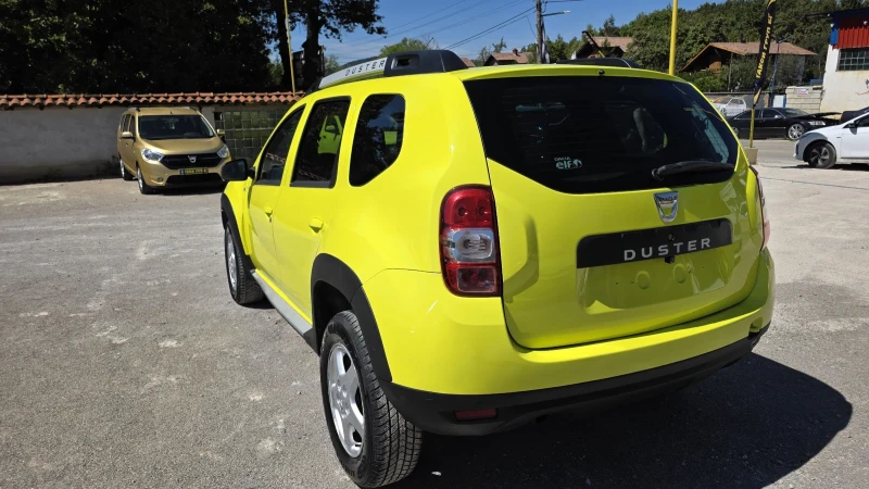 Dacia Duster 1.6i+ ЗаводскиГазИнж.* ГОТОВА ЗА Такси , снимка 10 - Автомобили и джипове - 51646380