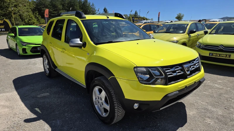Dacia Duster 1.6i+ ЗаводскиГазИнж.* ГОТОВА ЗА Такси , снимка 4 - Автомобили и джипове - 51646380
