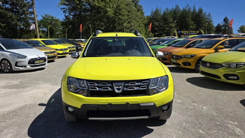 Dacia Duster 1.6i+ ЗаводскиГазИнж.* ГОТОВА ЗА Такси , снимка 2 - Автомобили и джипове - 51646380