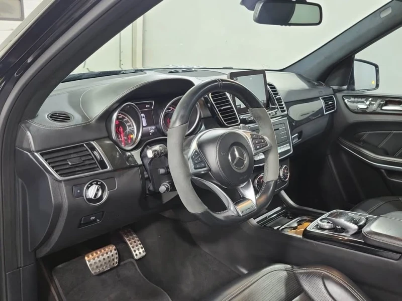 Mercedes-Benz GLS 63 AMG FULL MAX * * CARFAX * * АВТОКРЕДИТ * * , снимка 10 - Автомобили и джипове - 52989495