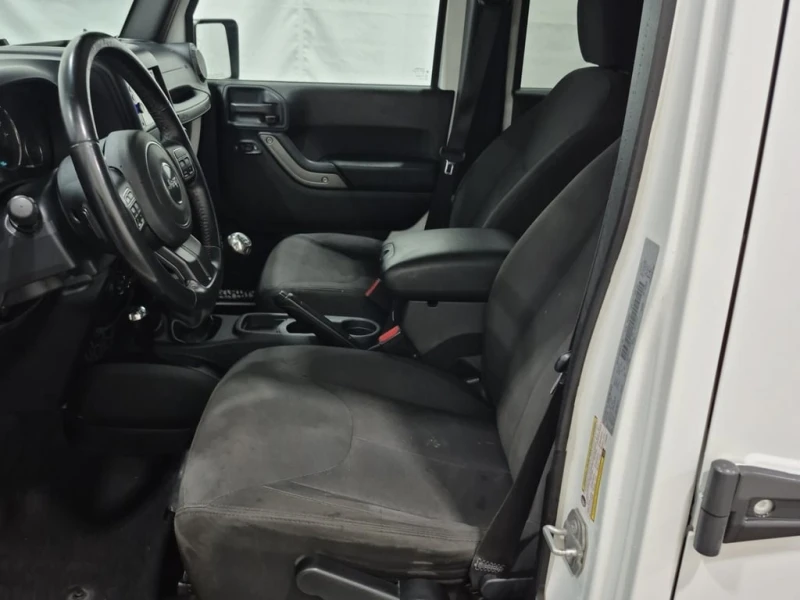 Jeep Wrangler 2018 * WILLYS WHEELER * ОТ ПРЕДСТАВИТЕЛСТВО, снимка 9 - Автомобили и джипове - 53427112