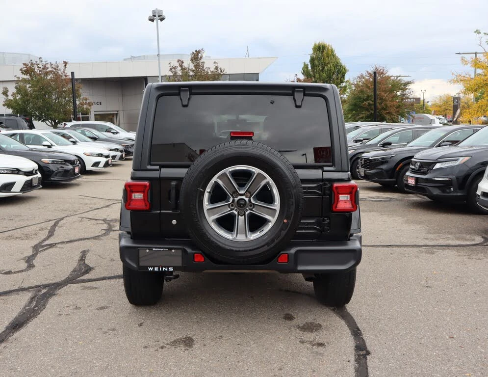 Jeep Wrangler * АВТО КРЕДИТ* ЦЕНА ДО БГ * СЕРВИЗНА ИСТОРИЯ *  - изображение 4