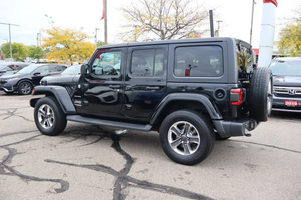 Jeep Wrangler * АВТО КРЕДИТ* ЦЕНА ДО БГ * СЕРВИЗНА ИСТОРИЯ *  - изображение 3