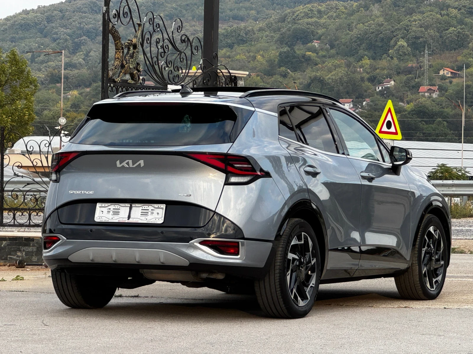 Kia Sportage 1.6 CRDI GT-Line 4x4 | Mobile.bg � ����������� 12