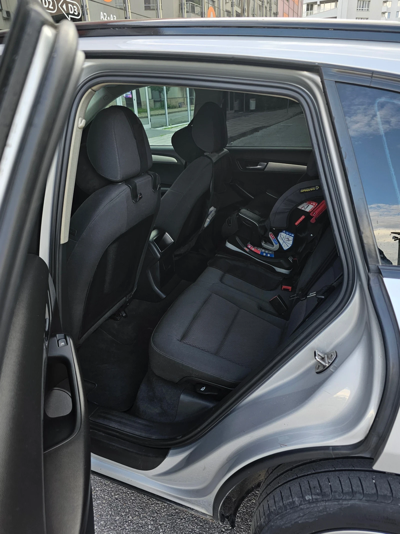 Audi Q5 2.0 TDI, снимка 8 - Автомобили и джипове - 54829598