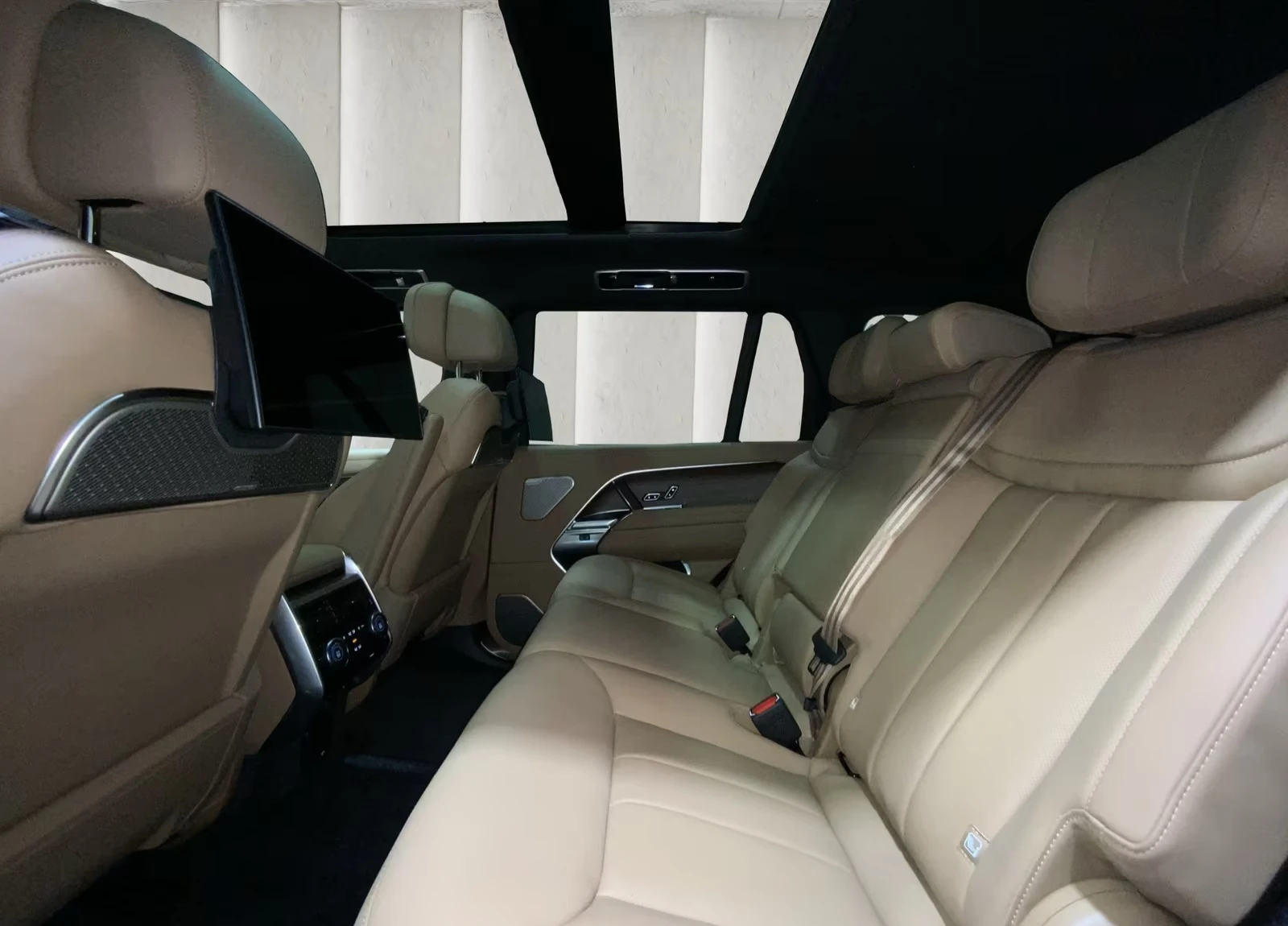 Land Rover Range rover LWB 7 seats P530 Autobiography, снимка 8 - Автомобили и джипове - 54829734