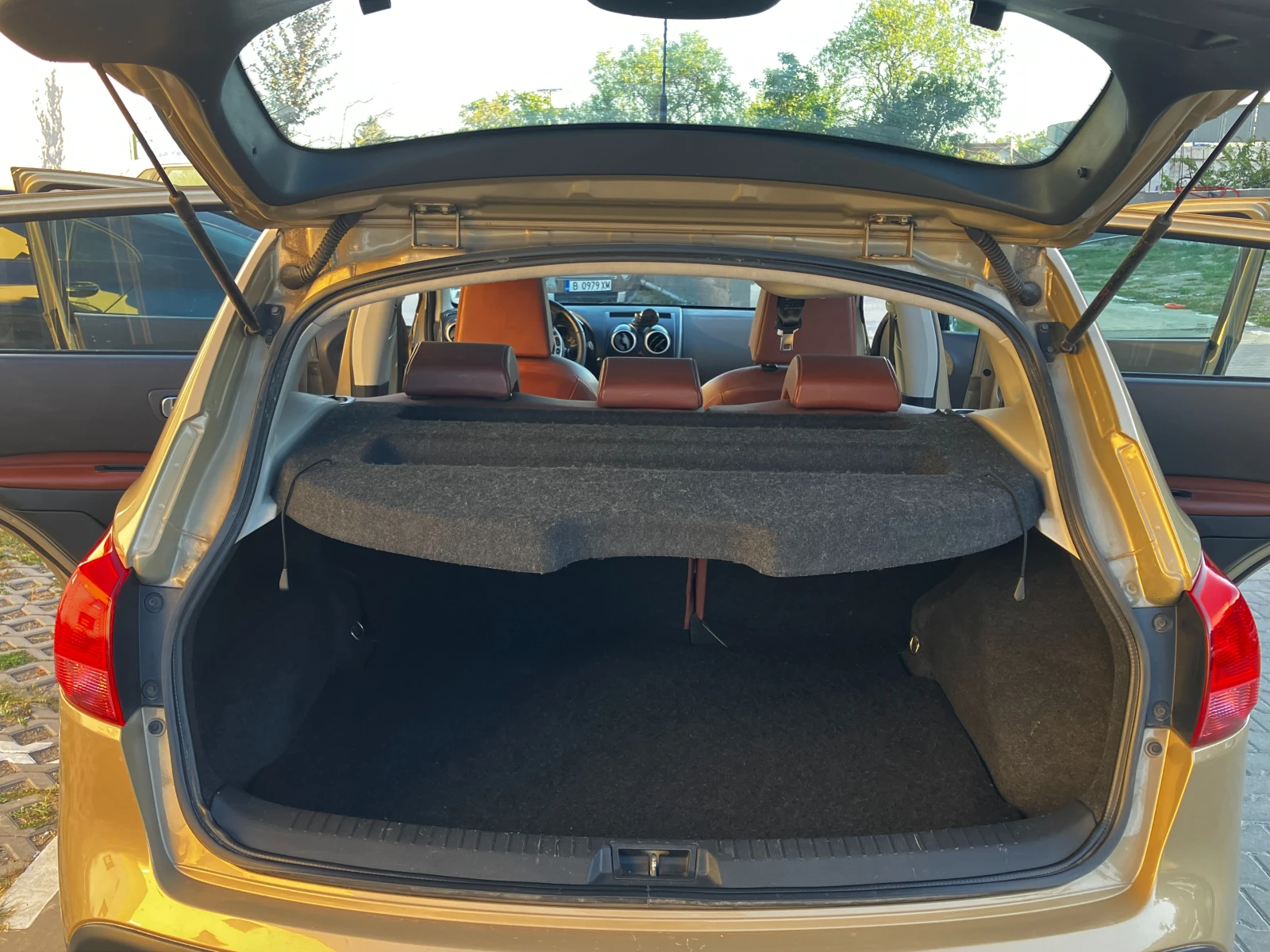 Nissan Qashqai 4+ 1, снимка 15 - Автомобили и джипове - 55980949