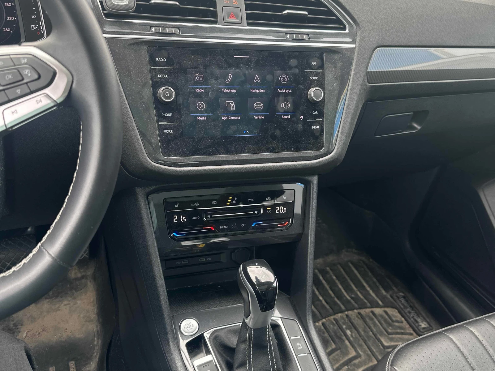 VW Tiguan * Comfortline * CARFAX * , снимка 9 - Автомобили и джипове - 56030358