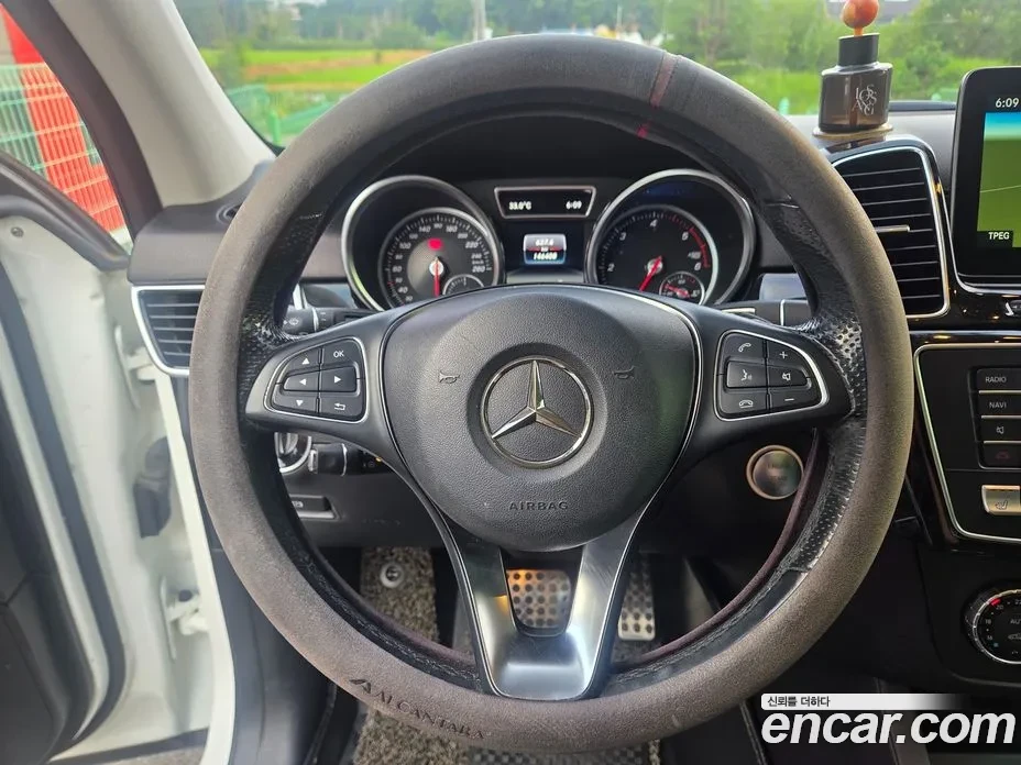 Mercedes-Benz GLE 350d | 4MATIC, снимка 5 - Автомобили и джипове - 56059950