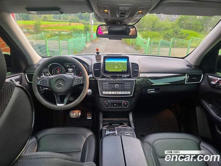Mercedes-Benz GLE 350d | 4MATIC, снимка 14 - Автомобили и джипове - 56059950
