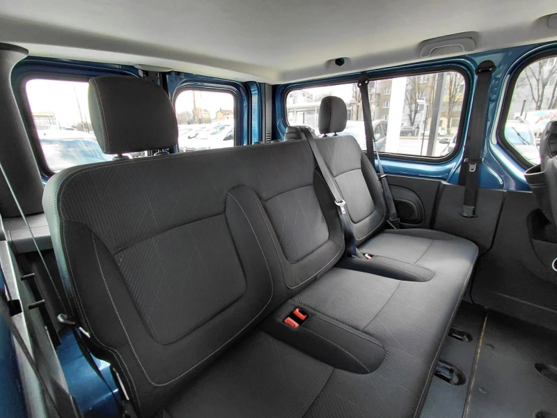 Renault Trafic 2.0dCi/145к.с/L2H1/(8+ 1) места, снимка 14 - Бусове и автобуси - 53523734