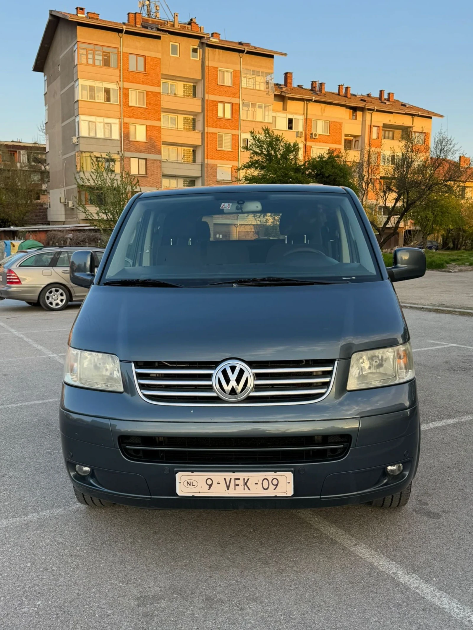 VW T5 1.9TDI 5+ 1 LONG , снимка 2 - Бусове и автобуси - 54240325