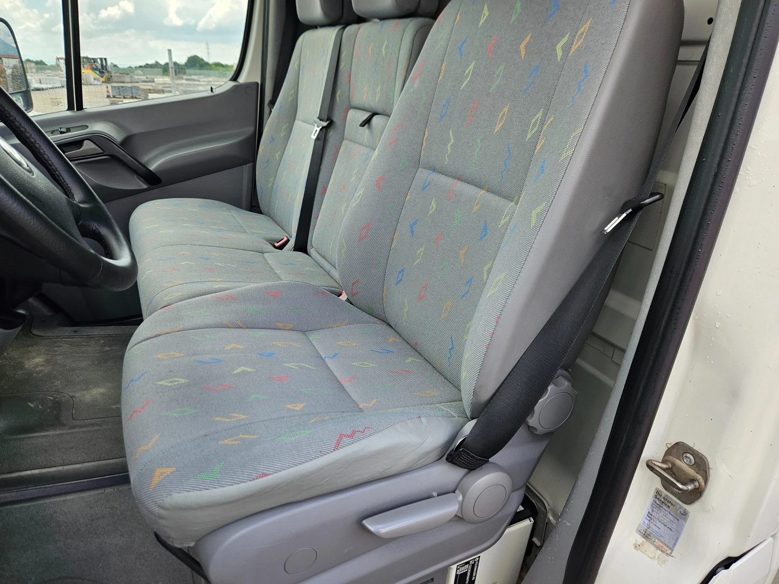 VW Crafter 2.5 136к.с, снимка 8 - Бусове и автобуси - 54969146