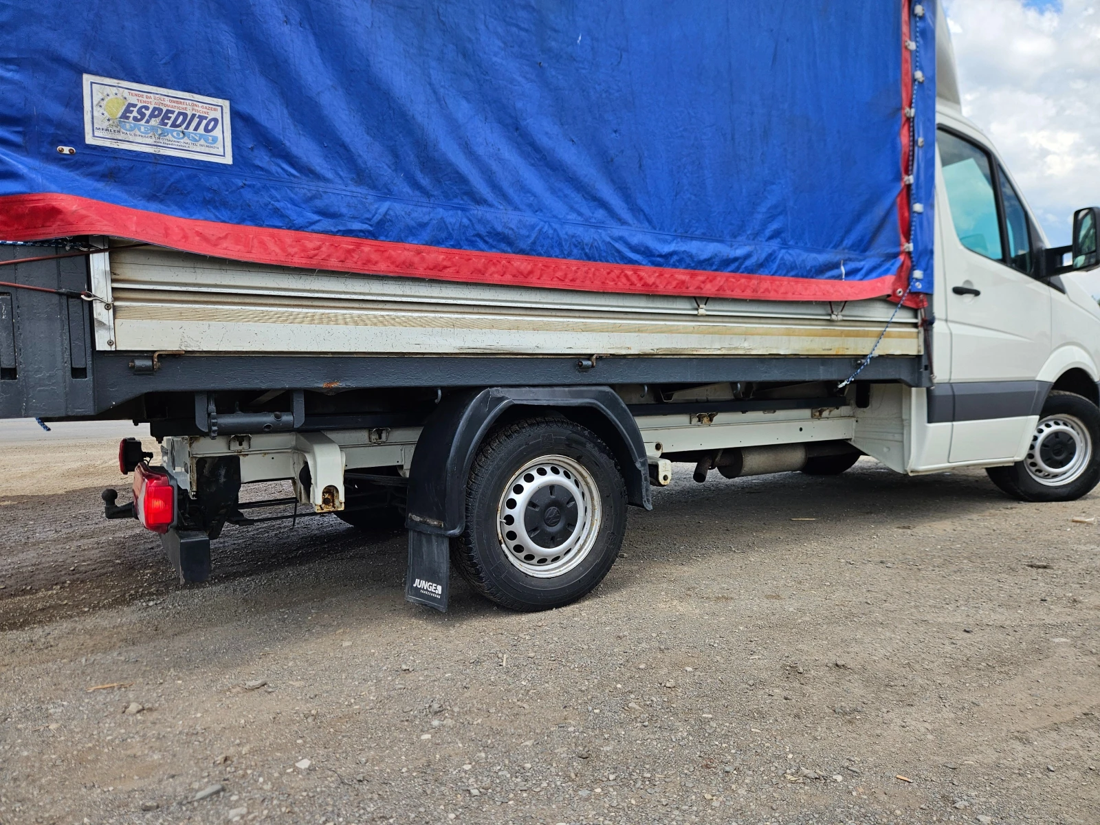 VW Crafter 2.5 136к.с, снимка 7 - Бусове и автобуси - 54969146