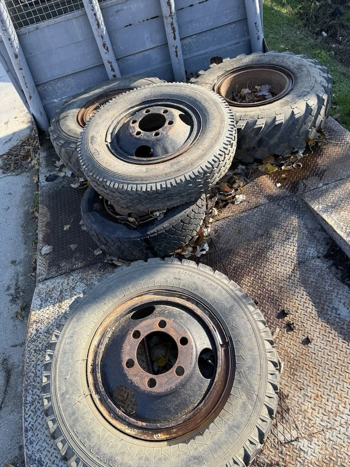 Gaz 66 + 5 джанти с гуми, снимка 2 - Камиони - 52564728