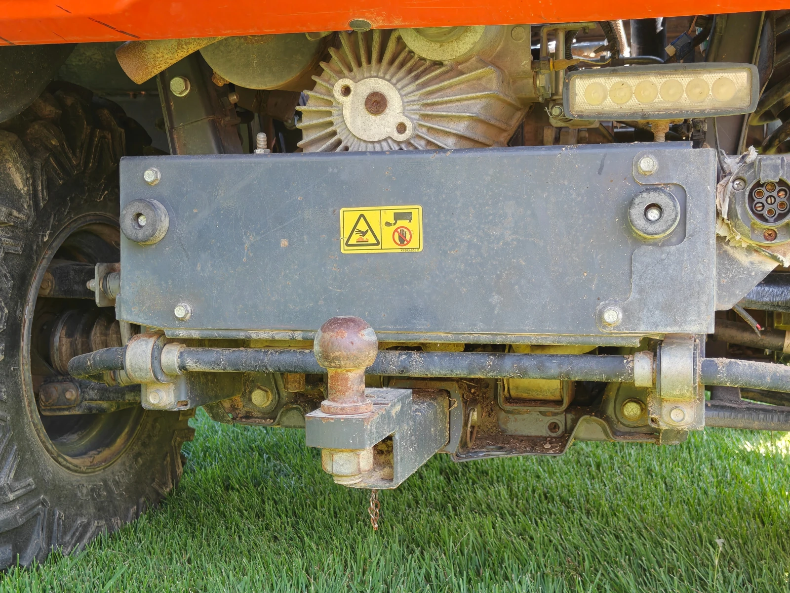 Трактор Kubota RTV 900, снимка 10 - Селскостопанска техника - 55783176
