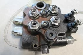 ПТО помпа, Разпределители, снимка 12