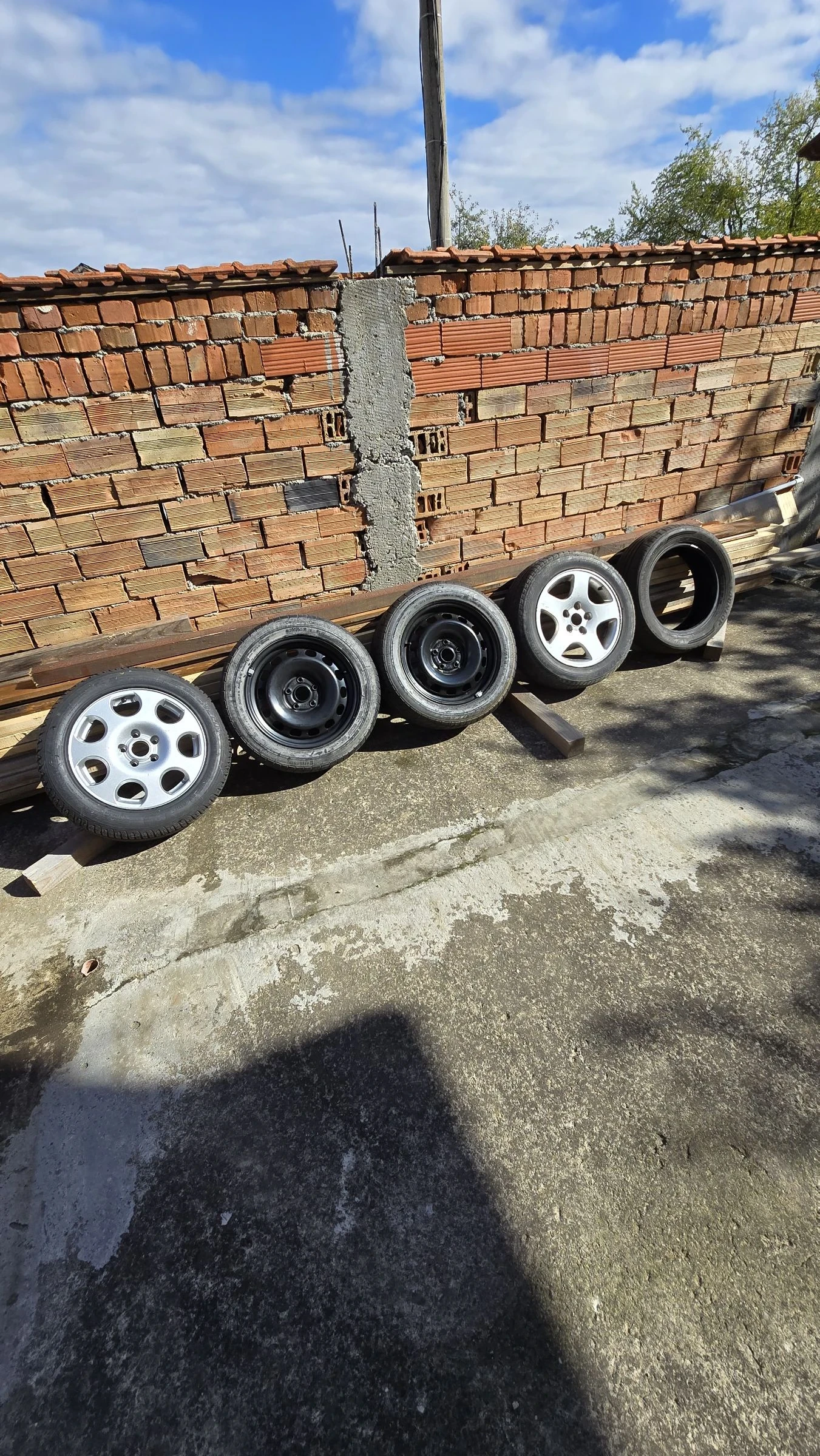 ���� � ������ 205/55R16 | Mobile.bg � ����������� 1