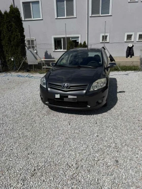 Toyota Auris, снимка 1