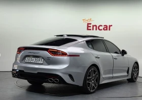 Kia Stinger * 3.3T* AWD* GT* ПОДГРЕВ* ОБДУХВАНЕ* ШИБИДАХ* HEAD - 16000 € / 31293.28 лв. - 92885580 2