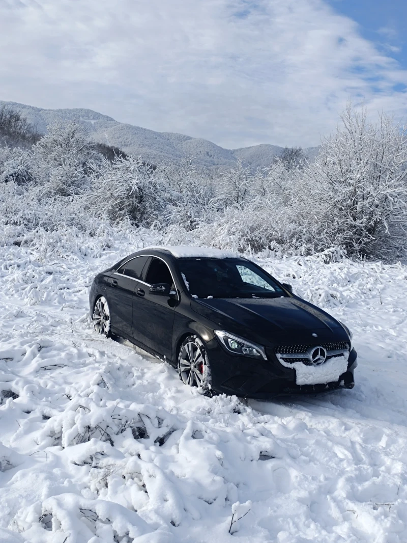 Mercedes-Benz CLA 250 Urban Black Edition, снимка 1 - Автомобили и джипове - 46287094