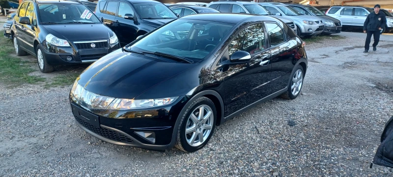 Honda Civic 1, 8 BENZIN 140кс., снимка 1 - Автомобили и джипове - 47435126