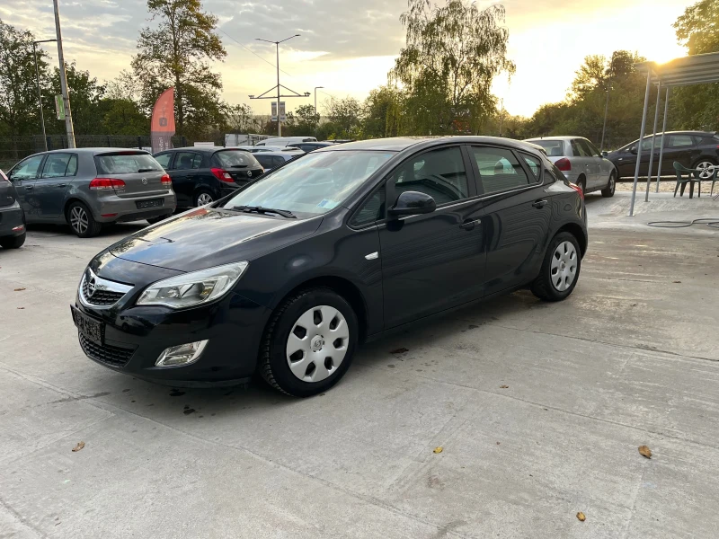 Opel Astra 1.4, снимка 3 - Автомобили и джипове - 47557900