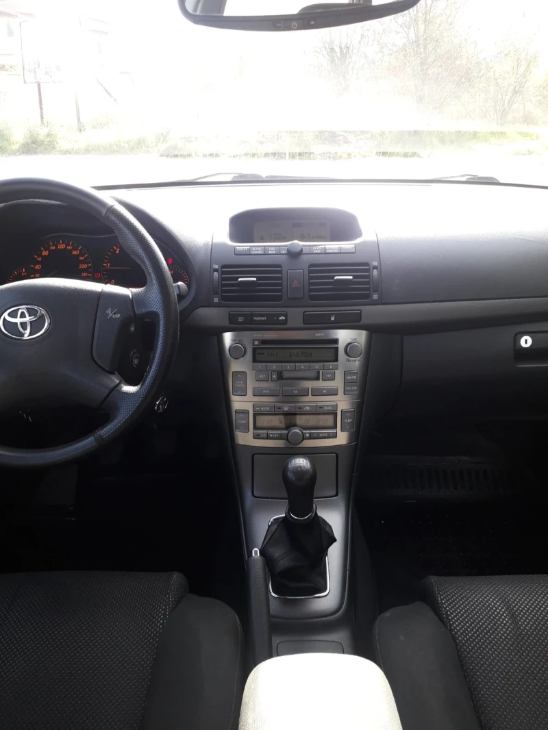 Toyota Avensis, снимка 14 - Автомобили и джипове - 47766490